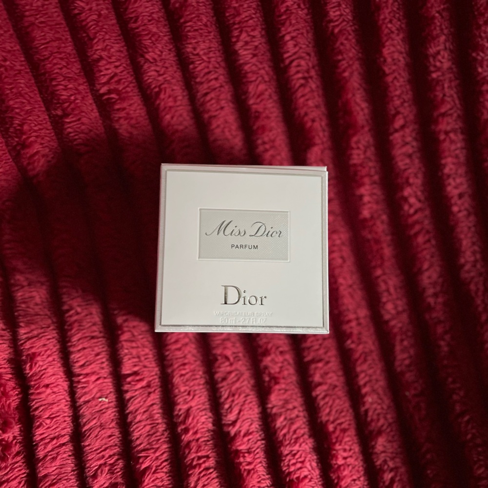 Dior Miss Dior White Perfume Box